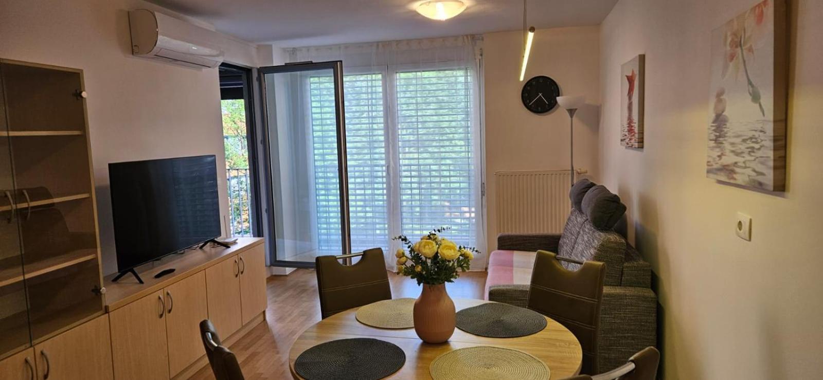 Apartment Lana *